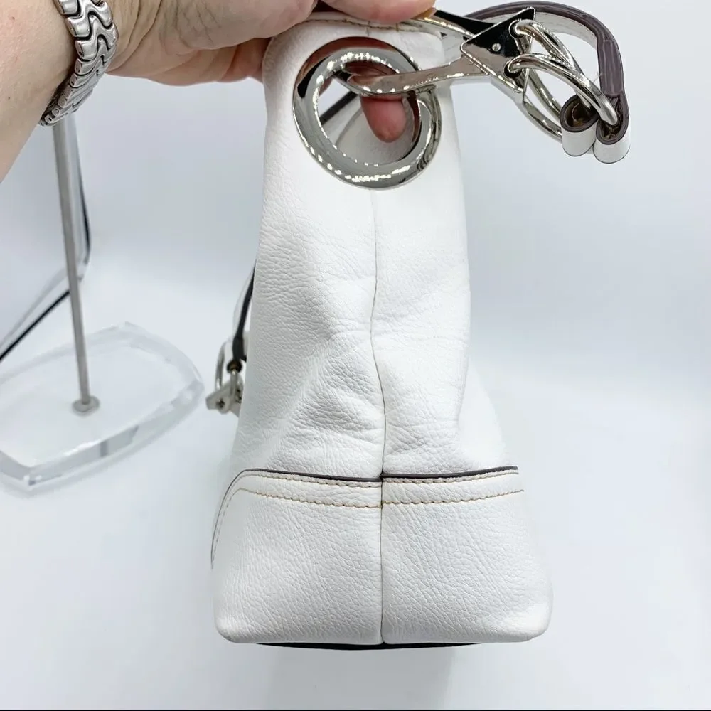 ‎White Hobo Bag w/chunky Silver Rings